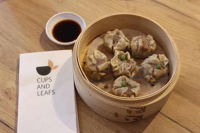 Cups and leafs Dim Sum