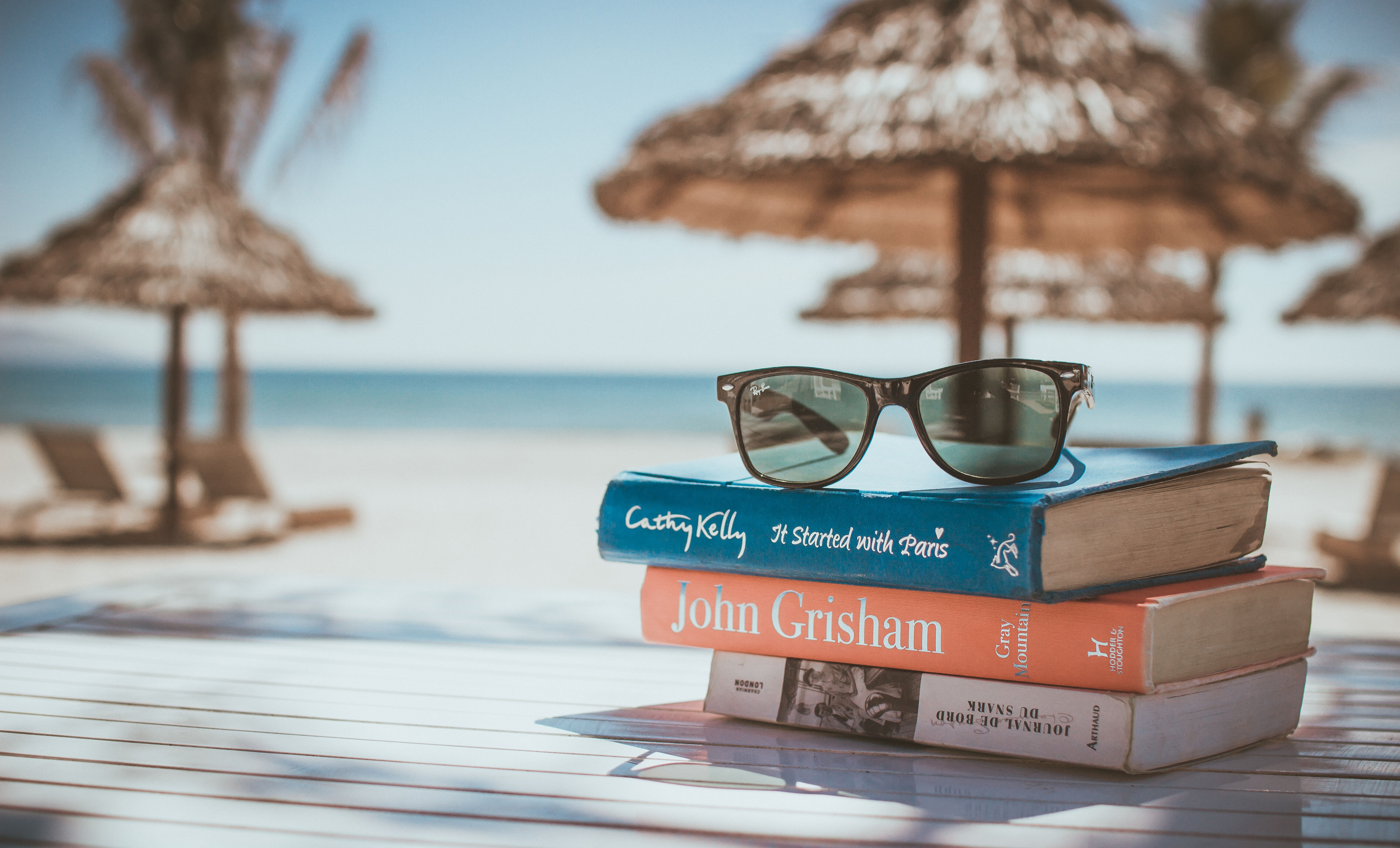 Deze 10 boeken zijn ideaal om deze zomer op het strand te lezen