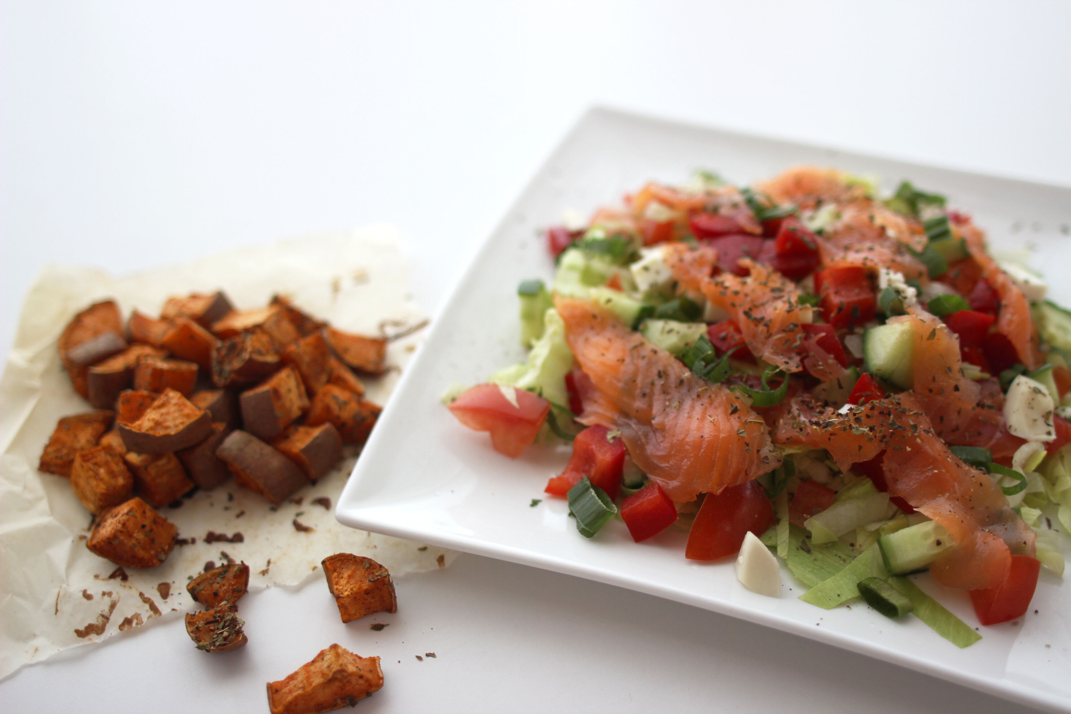 Recept: gerookte zalmsalade met zoete aardappel