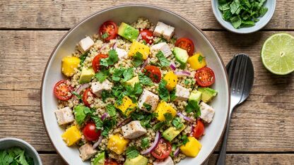 Recept: Quinoa salade met mango en kip