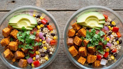 Recept: Meal prep burrito bowl met zoete aardappel