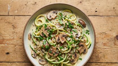 Recept: Courgetti met romige champignonsaus