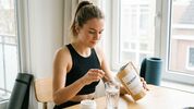 Hoe je jouw supplementenroutine overzichtelijk houdt zonder overbodige pillen