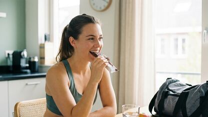 Hoe een eiwit reep je helpt om gedurende de dag veel makkelijker verzadigd te blijven