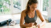 Waarom nicotinamide mononucleotide voor veel vrouwen de ontbrekende schakel is bij het sporten