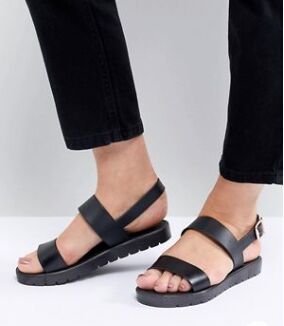 slippers en sandalen