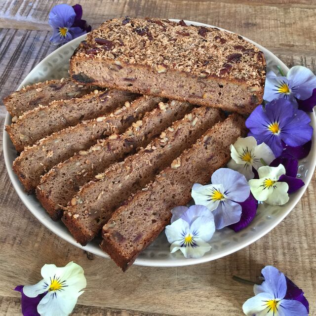 Veganistisch en glutenvrij bananenbrood met kokos