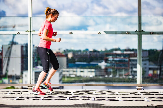 AMSTERDAM - Op het REM Eiland hield Herbalife een training voor de ervaren sportvrouw. FOTO LEVIN EN PAULA PHOTOGRAPHY VOF