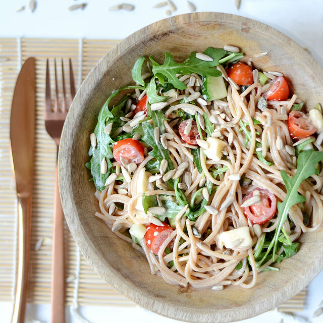 Hoe maak ik een gezonde en lekkere pastasalade?