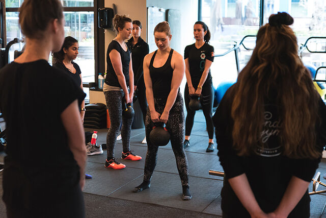 kettlebell oefening vrouwen